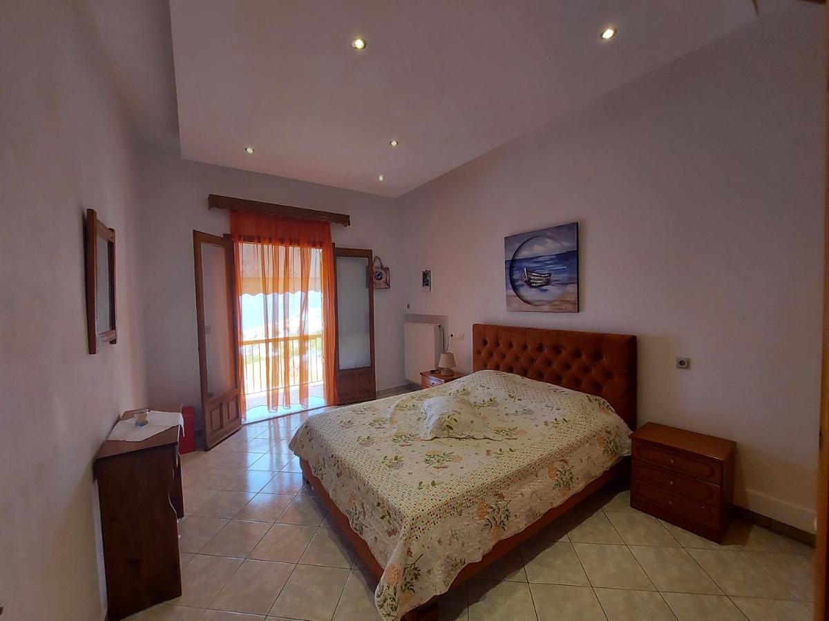 George'S Apartment Loutraki  외부 사진