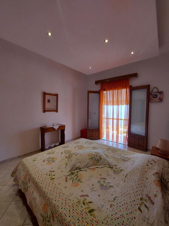George'S Apartment Loutraki  외부 사진